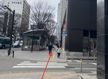 三菱UFJ銀行仙台中央支店方向の写真